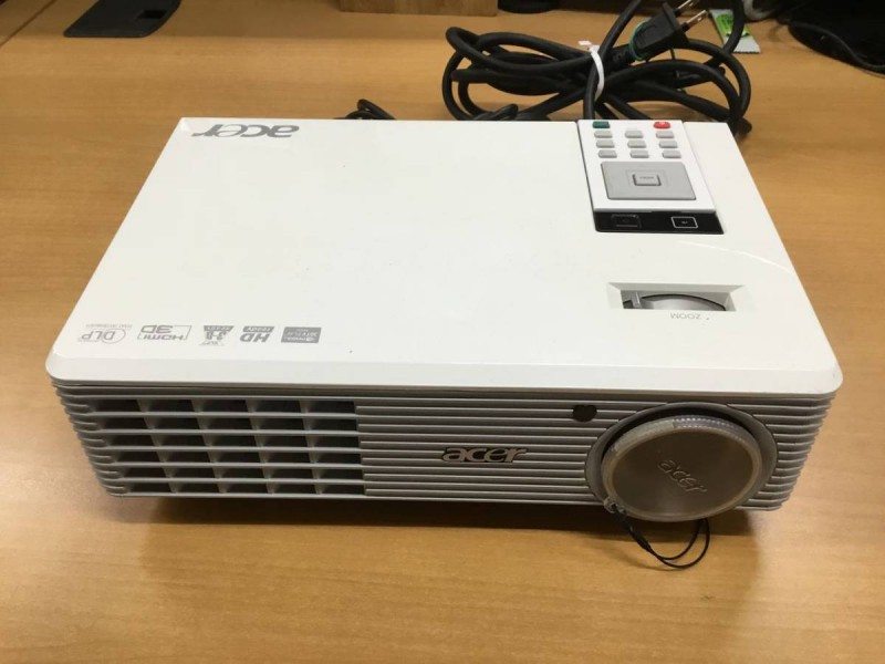 acer HP0010 DLP 画像1