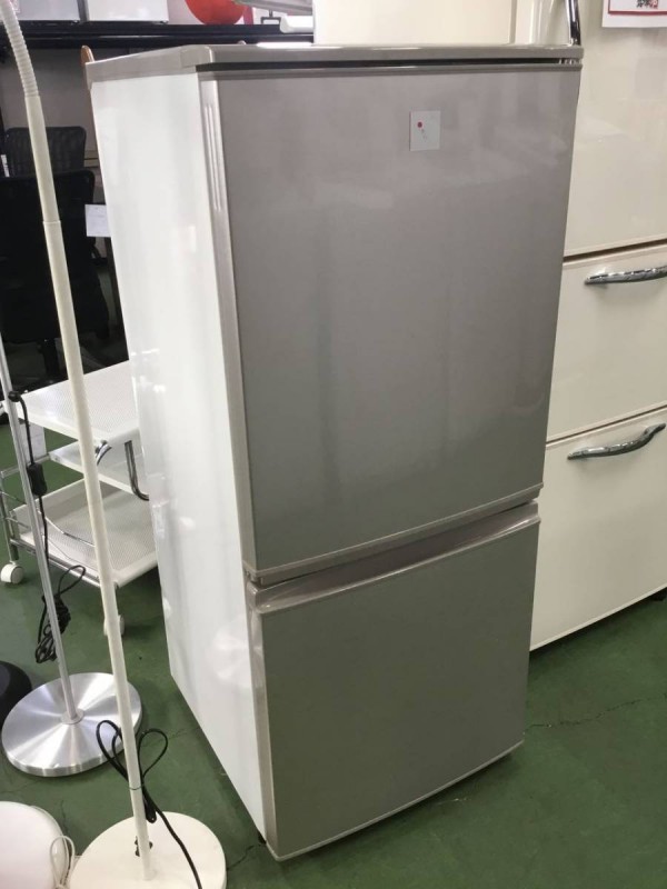 SHARP シャープ SJ-PD14Y-N 137L プラズマクラスター 2014年製 画像1