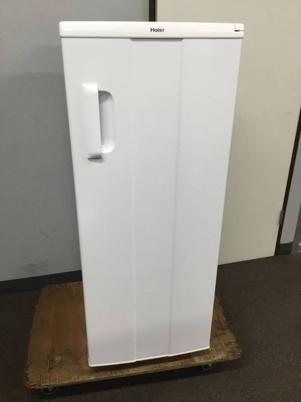 2011年 ハイアール フリーザー １ドア 冷凍庫 引出タイプ JF-NUF136A 136L 画像1