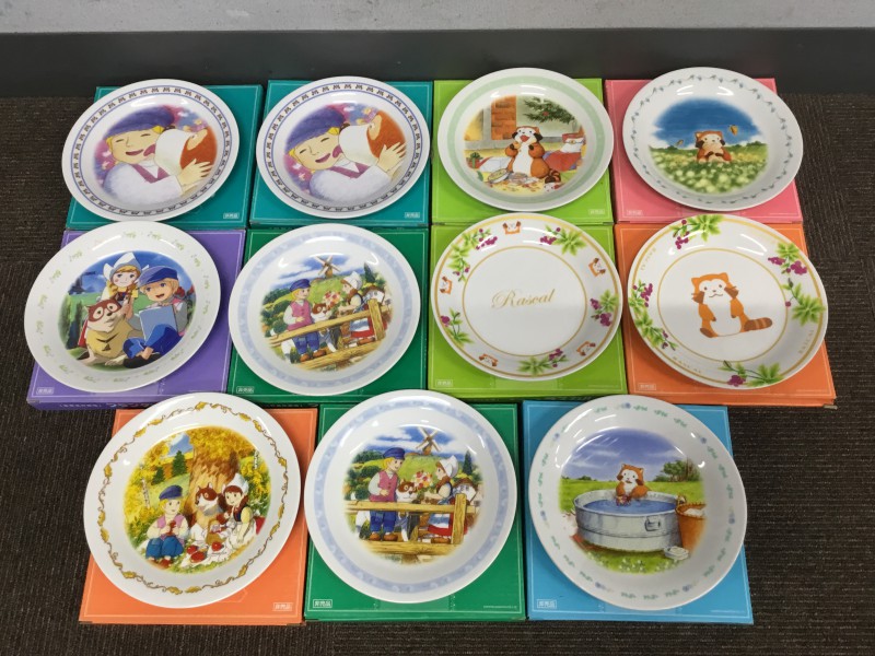 キャラクター絵皿 箱入り 世界名作劇場 ラスカル フランダースの犬 プレート皿 まとめ売り 11枚 箱入り 画像1