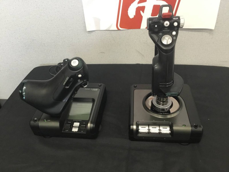 Saitek X52 Pro Flight Control System プロフライトコントロールシステム コントローラー 画像1