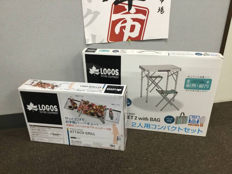 未使用！ロゴス LOGOS バーベキューコンロ アタッシュグリル スツールテーブルセット2 with BAG 2点まとめ 画像1